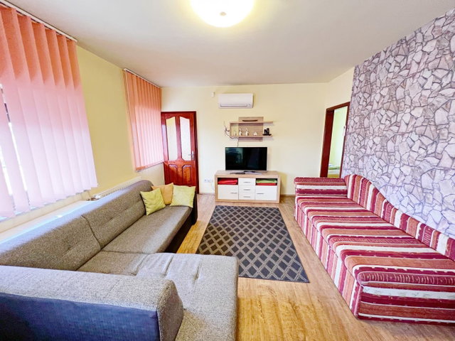 Kiadó téglalakás, albérlet, Debrecenben 300 E Ft / hó, 3 szobás