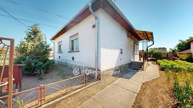 Eladó családi ház, Nagyecseden 14.99 M Ft, 2 szobás