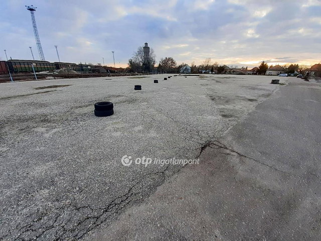 Eladó ipari ingatlan, Szentesen 150 M Ft / költözzbe.hu