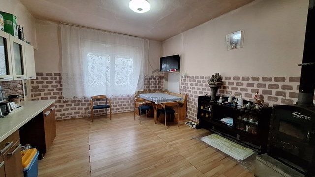 Eladó családi ház, Pilisen 29.8 M Ft, 3 szobás
