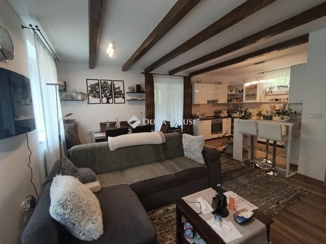 Eladó ikerház, Gödöllőn 120 M Ft, 4 szobás