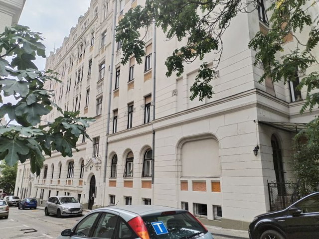 Eladó téglalakás, Budapesten, XI. kerületben, Bartók Béla úton