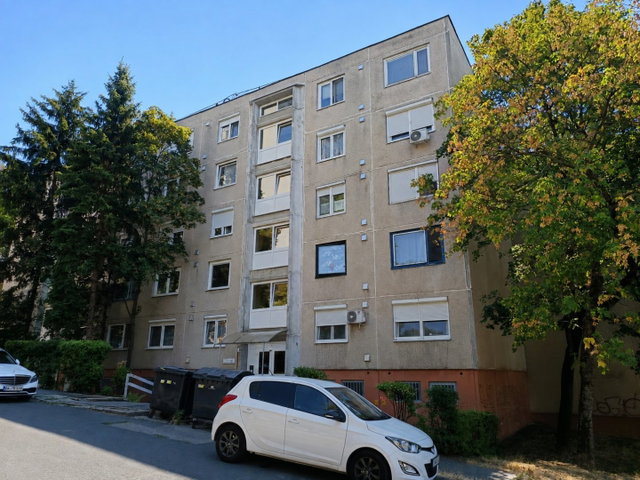 Eladó panellakás, Miskolcon 27.29 M Ft, 2 szobás