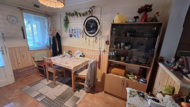 Eladó családi ház, Sárbogárdon 20.99 M Ft, 3 szobás
