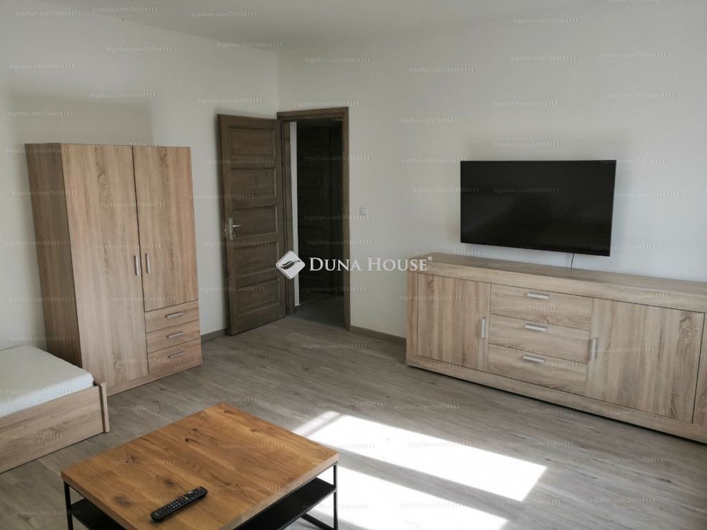 6 bed · 160m² · 600.000 ft