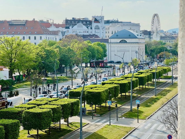 Eladó téglalakás, Budapesten, VII. kerületben, Károly körúton