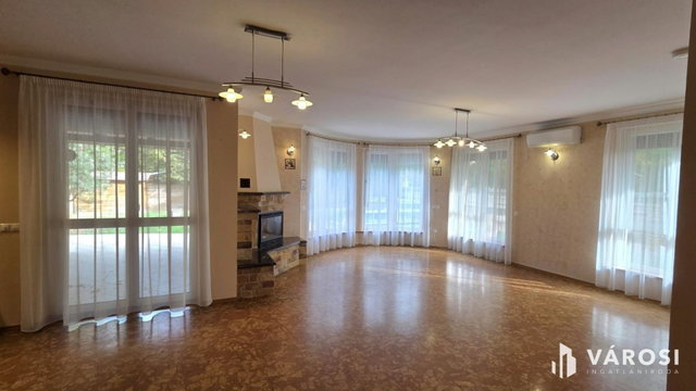 Kiadó családi ház, albérlet, Debrecenben 700 E Ft / hó