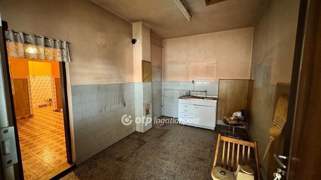 Eladó családi ház, Mezőlakon 34.9 M Ft, 3 szobás