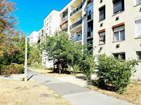 Eladó téglalakás, Békéscsabán, Szabó Pál téren 42 M Ft