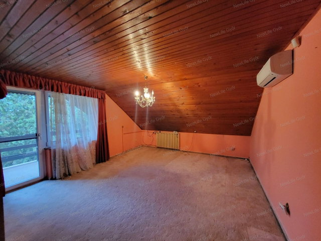 Eladó családi ház, Győrött 154.9 M Ft, 5 szobás