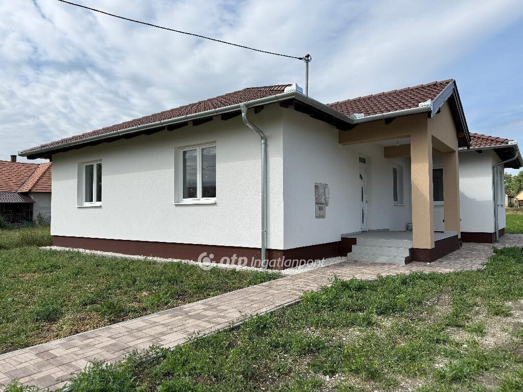 3 bed · 136m² · 95.000.000 ft