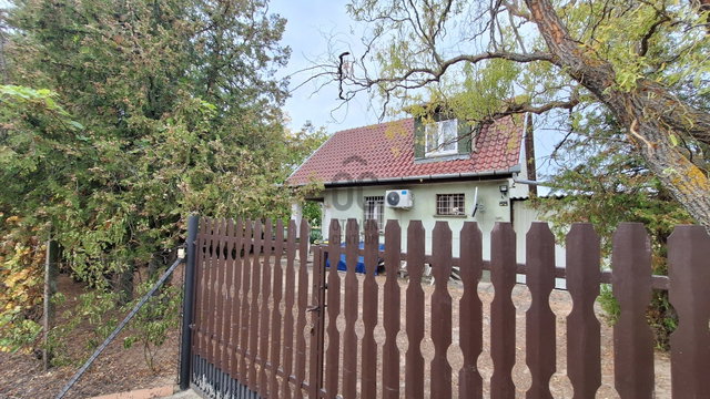 Eladó nyaraló, Albertirsán 32.5 M Ft, 2 szobás