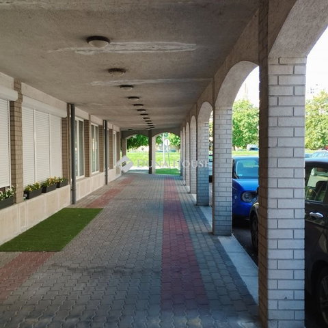 Eladó ipari ingatlan, Budapesten, XIV. kerületben 50 M Ft