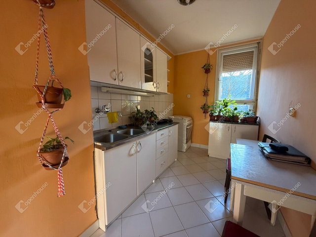 Eladó téglalakás, Zalaegerszegen 35 M Ft, 2 szobás