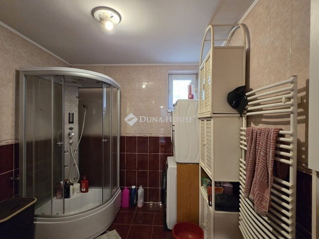 Eladó családi ház, Csóron 120 M Ft, 4 szobás
