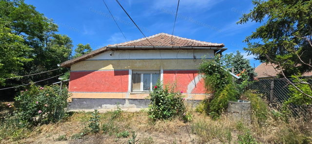 Eladó családi ház, Csépán 7.5 M Ft, 2 szobás