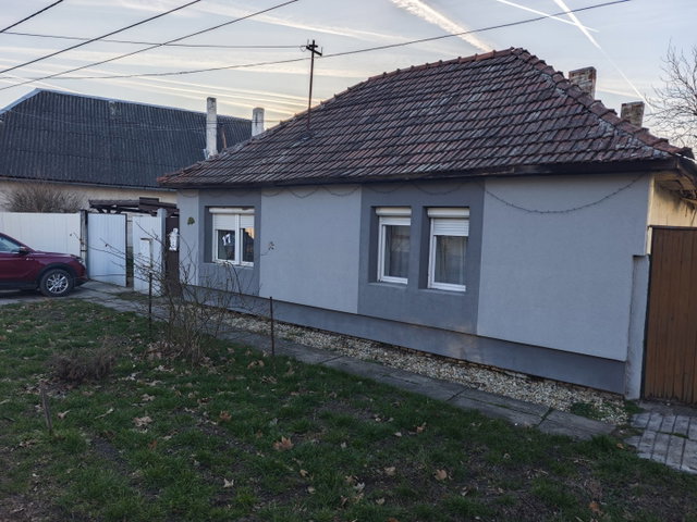 Eladó családi ház, Gyulán 33.99 M Ft, 2+3 szobás