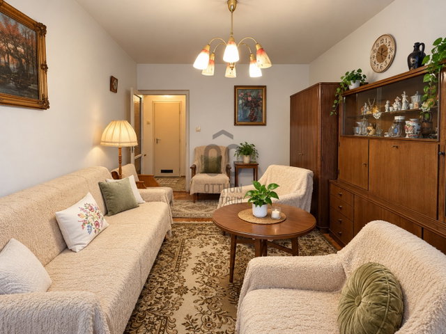 Eladó panellakás, Szegeden 45 M Ft, 3 szobás
