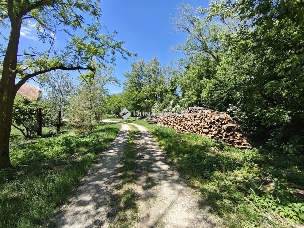 Eladó telek – Bük