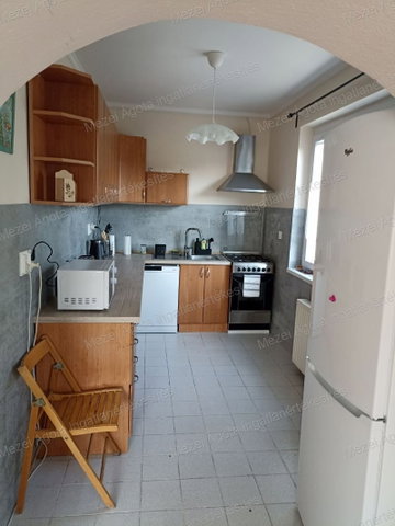 Kiadó családi ház, albérlet, Vecsésen 649 E Ft / hó, 4 szobás