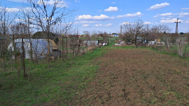 Eladó nyaraló, Martfűn 6.8 M Ft, 1 szobás / költözzbe.hu