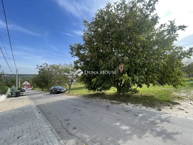 Eladó családi ház, Sóskúton 84.9 M Ft, 1 szobás