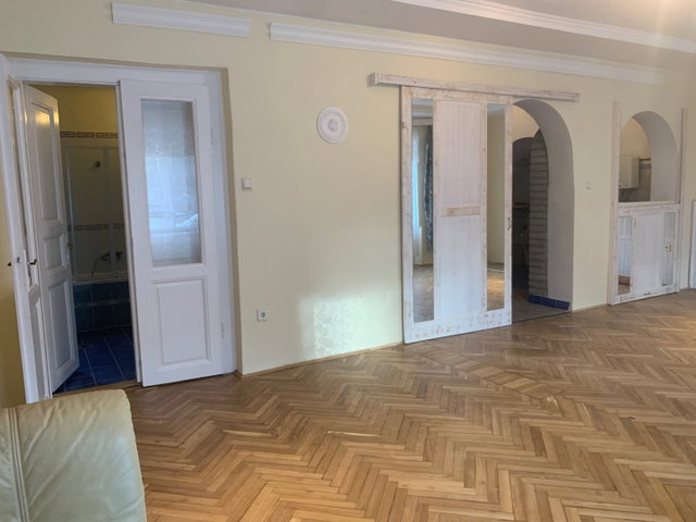 Kiadó téglalakás, albérlet, Egerben 140 E Ft / hó, 1 szobás