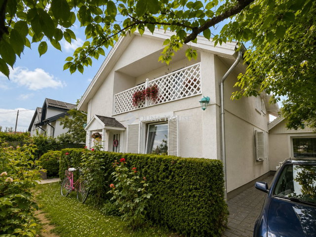 Eladó családi ház, Pomázon 144.9 M Ft, 5 szobás