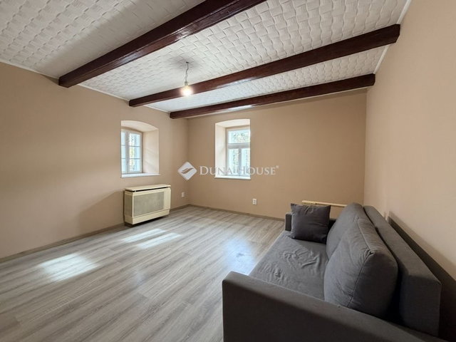 Eladó családi ház, Pándon 23.9 M Ft, 1 szobás