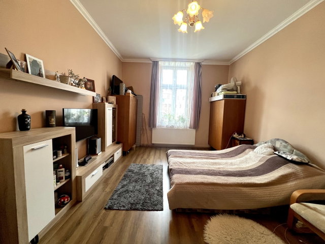 Eladó téglalakás, Hódmezővásárhelyen 80 M Ft, 5 szobás