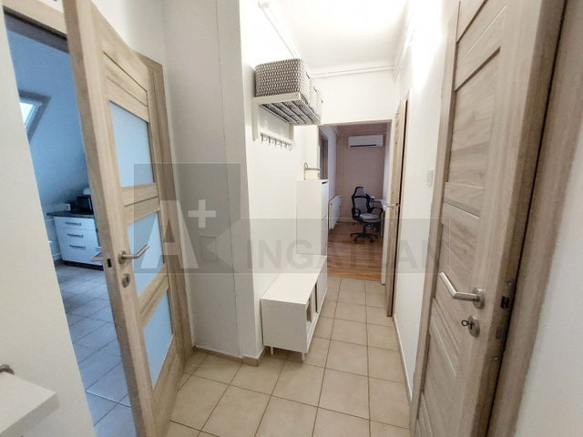 Kiadó téglalakás, albérlet, Szegeden 200 E Ft / hó, 3 szobás