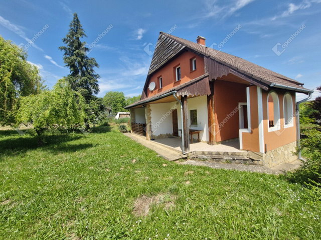 Eladó családi ház, Igalon 49.9 M Ft, 6 szobás