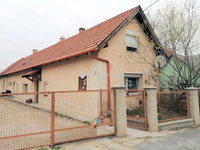 Eladó családi ház