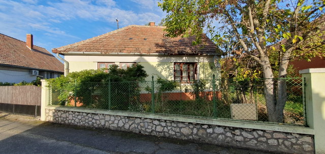 Eladó családi ház, Nagyalásonyon 16.9 M Ft, 3 szobás