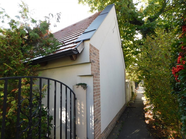 Eladó családi ház, Keszthelyen 72 M Ft, 3 szobás