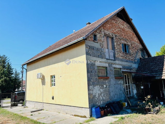 Eladó családi ház, Tápiószecsőn 46.9 M Ft, 3 szobás