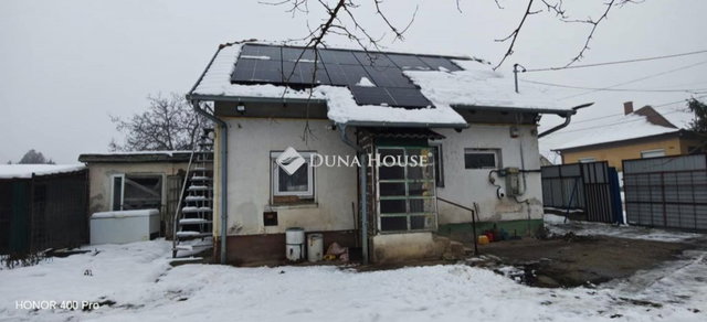 Eladó családi ház, Ercsiben 35 M Ft, 3 szobás