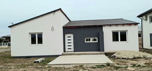 Eladó családi ház, Siófokon 99 M Ft, 4 szobás