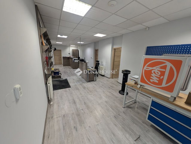 Eladó üzlethelyiség, Veszprémben 60 M Ft / költözzbe.hu