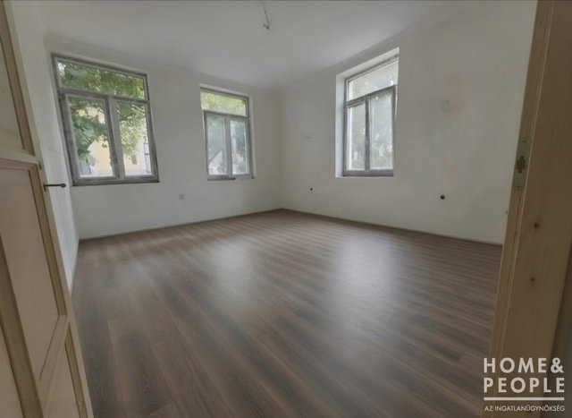 Eladó családi ház, Hódmezővásárhelyen 61.9 M Ft, 3+1 szobás