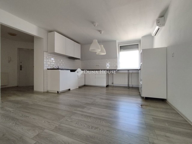 Eladó téglalakás, Tatabányán, Óvoda soron 49.9 M Ft, 3 szobás