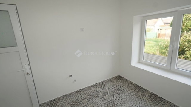 Eladó családi ház, Zalaszentivánon 130 M Ft, 2 szobás
