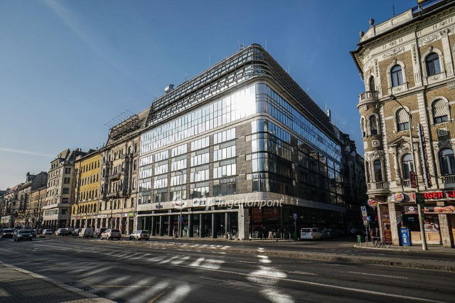 Kiadó iroda, Budapesten, VII. kerületben 67 E Ft / hó, 1 szobás