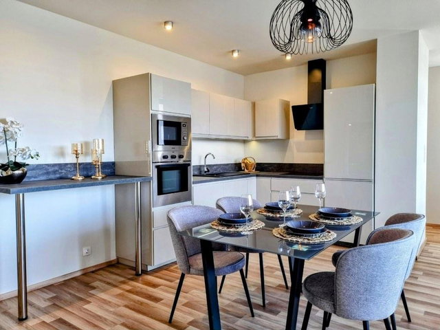 Kiadó téglalakás, albérlet, Tatán 430 E Ft / hó, 4 szobás