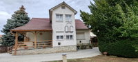 Eladó családi ház, Balatonföldváron 129.9 M Ft, 8 szobás