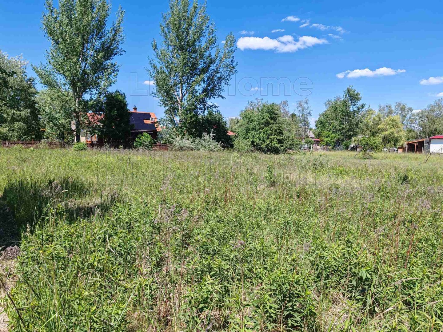 541m² · 18.900.000 ft