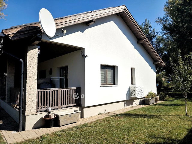 Eladó családi ház, Délegyházán 184.9 M Ft, 3+1 szobás