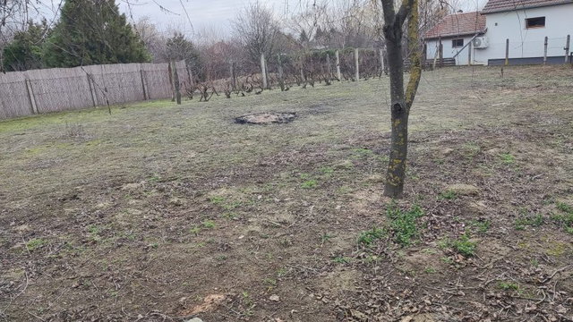 Eladó telek, Pilisen 16 M Ft / költözzbe.hu