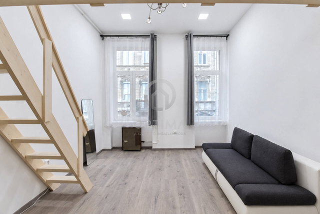 Eladó téglalakás, Budapesten, VIII. kerületben 43 M Ft, 1 szobás