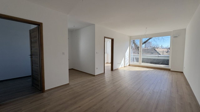 Eladó téglalakás, Debrecenben 87.9 M Ft, 3 szobás